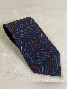 BRIAR 100% Silk Blue and Maroon Wave Pattern Tie